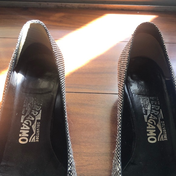 Salvatore Ferragamo bow block heels 8 2A shoes vintage black white classic - Picture 6 of 14